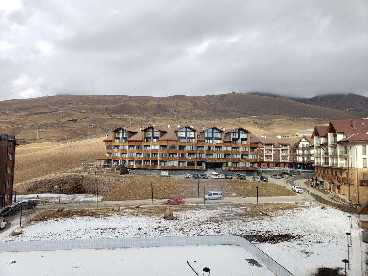 Апартаменты Redco Four Seasons In New Gudauri 302 Экстерьер фото